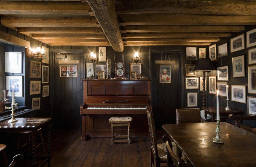 The Anchor Inn Lower Froyle Restoran foto